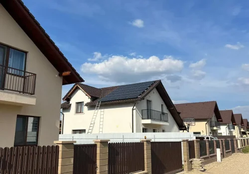 Panouri solare pentru casa, panouri solare pe case, veltol-energy.ro
