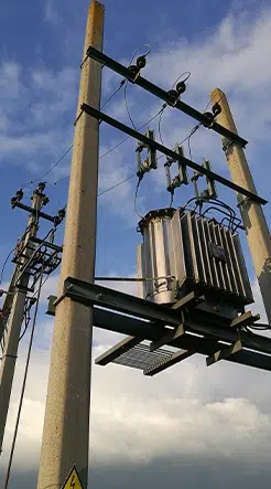 Racordari pe tensiune medie la transformator de rețea electrică
